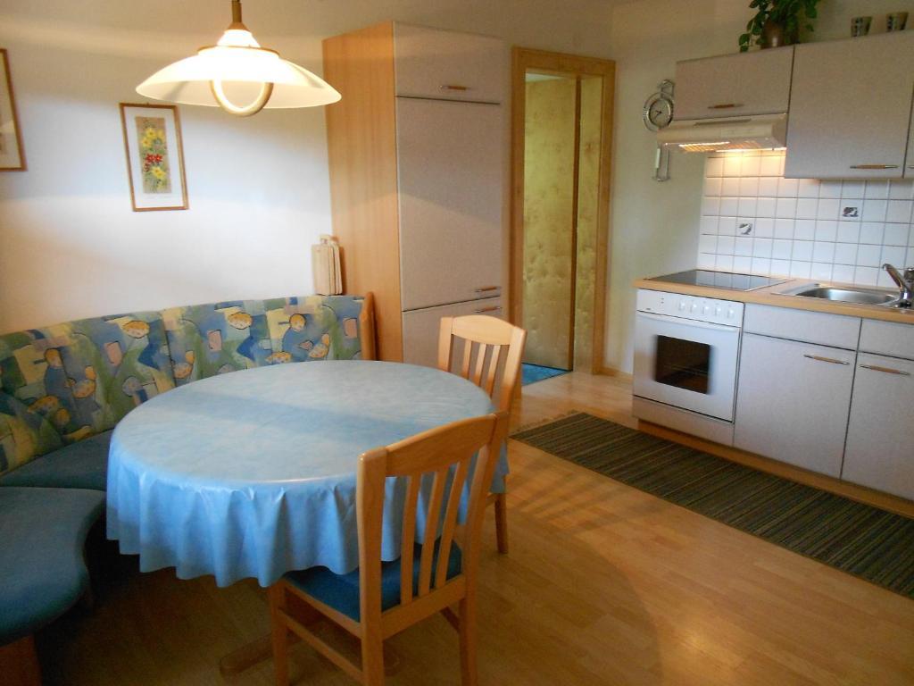 Haus Thurner Obsteig Ruang foto